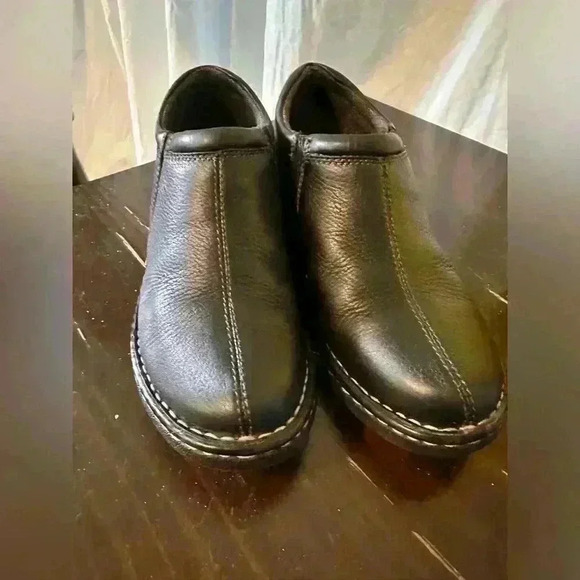 GUC Women’s Eastland Slip On Loafers. Black. Size 8. - Picture 2 of 6